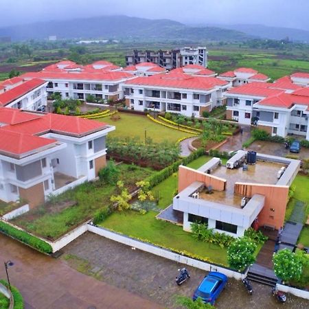 Mizzle Appartement Lonavala Buitenkant foto
