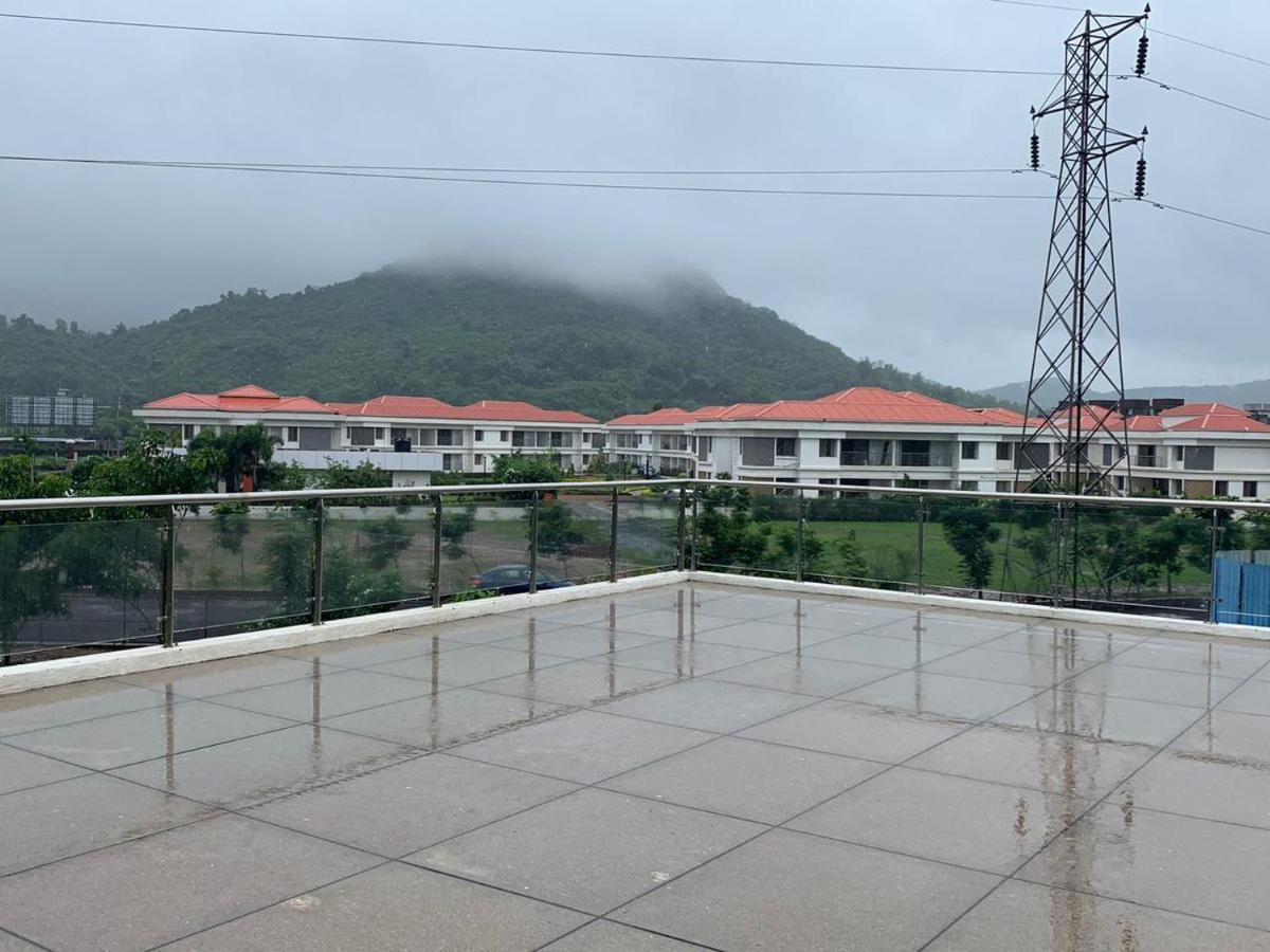 Mizzle Appartement Lonavala Buitenkant foto