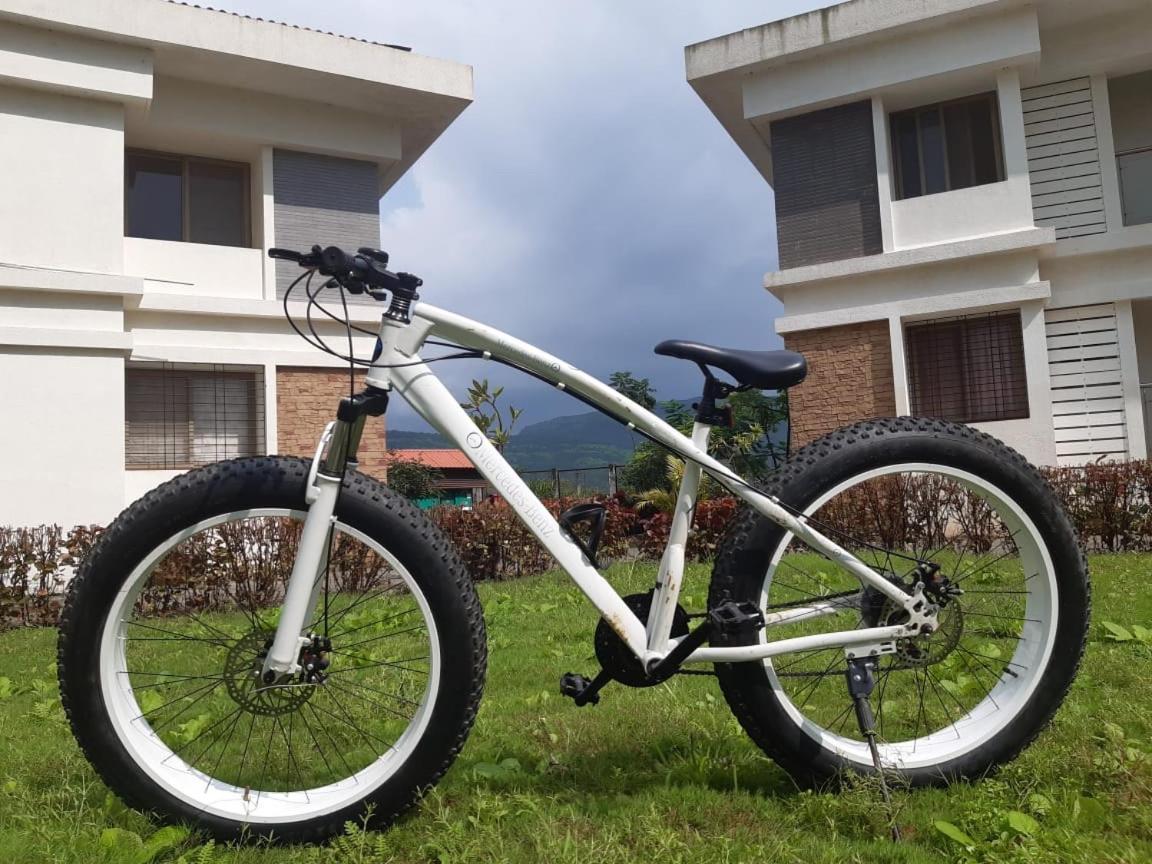 Mizzle Appartement Lonavala Buitenkant foto