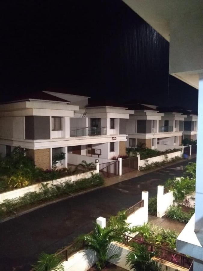 Mizzle Appartement Lonavala Buitenkant foto