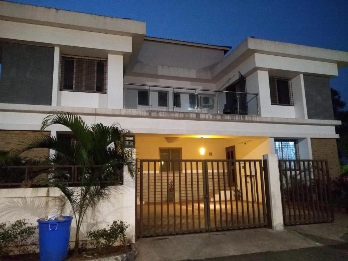 Mizzle Appartement Lonavala Buitenkant foto