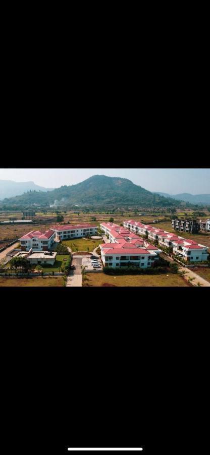 Mizzle Appartement Lonavala Buitenkant foto